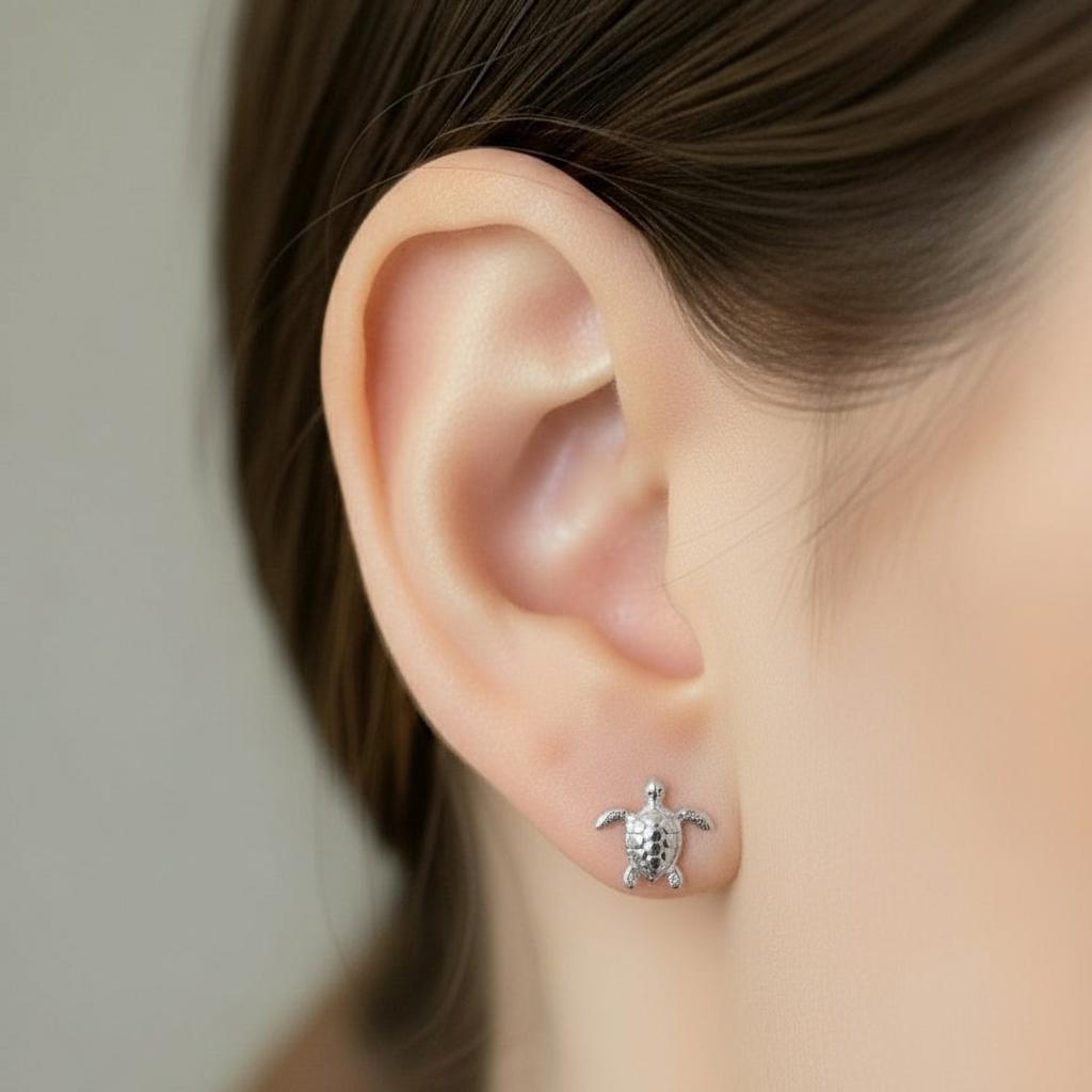 CHARMED MINI stud earrings sea turtle