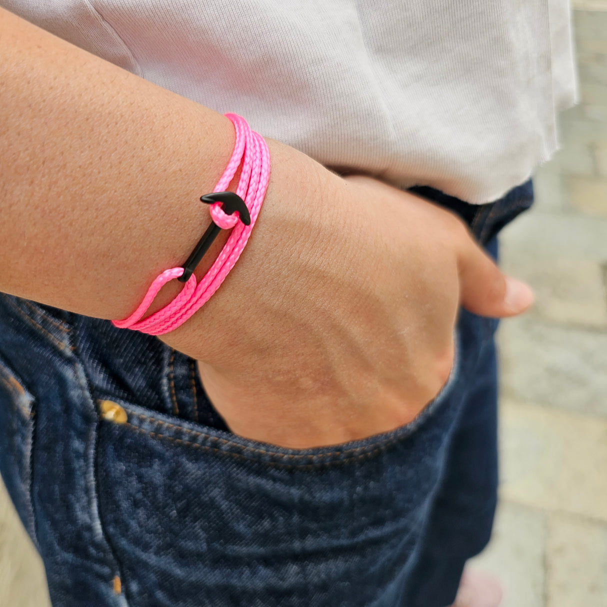 YACHT CREW mini anchor bracelet neon pink