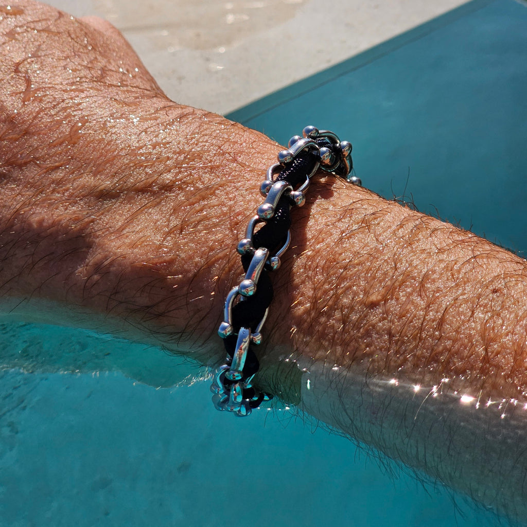 LIMITED EDITION - OCEAN navy blue titanium steel maxi shackles bracelet (OCN15)
