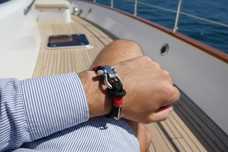 ADRIATICA Nautička narukvica s kopčom i sidrom, crno-crvena