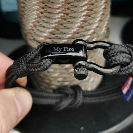 CAPTAIN Black Shackle Bracelet