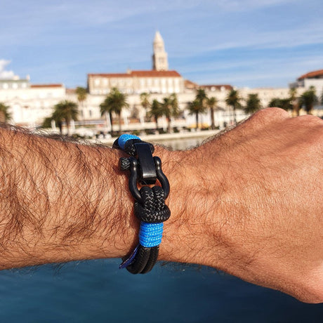 CAPTAIN Black Shackle Bracelet - Blue