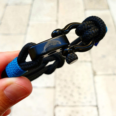 CAPTAIN Black Shackle Bracelet - Blue