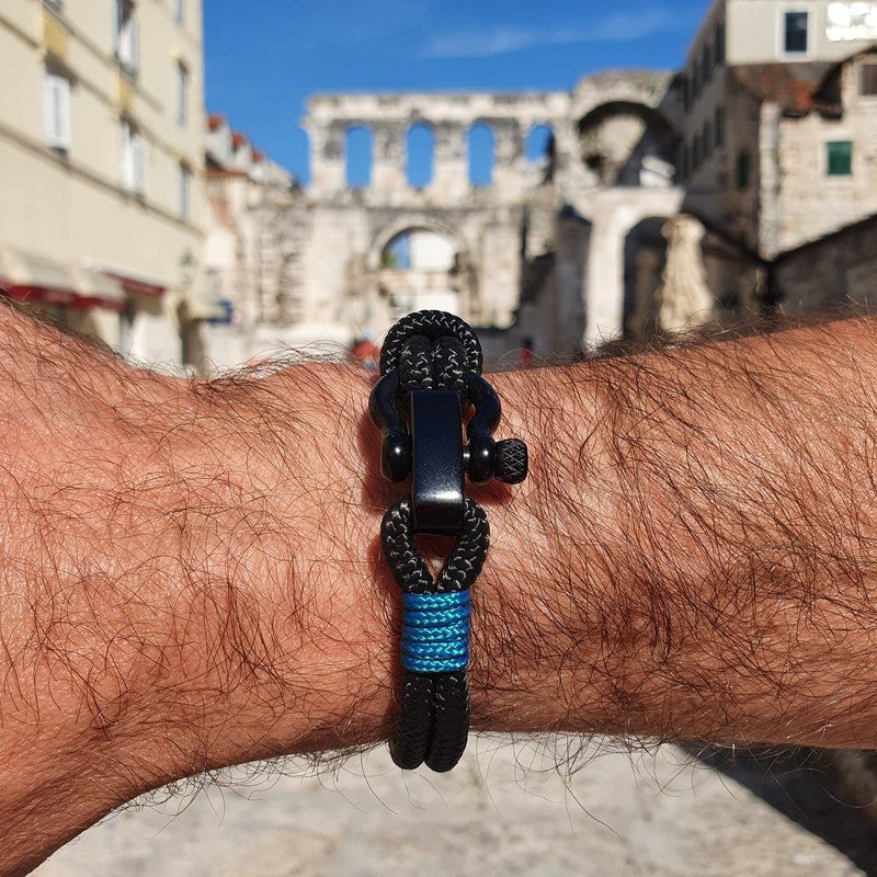 CAPTAIN Black Shackle Bracelet - Ink Blue