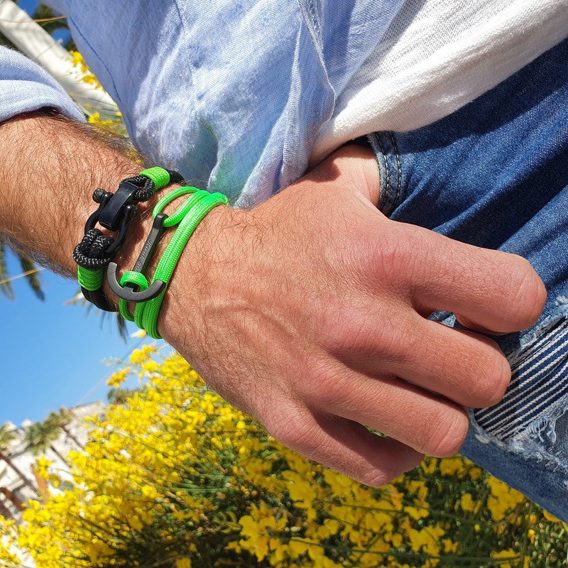 CAPTAIN Black Shackle Bracelet - Neon Green