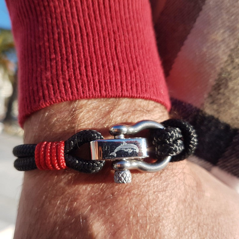 CORSAIR Big Shackle Bracelet Black Red