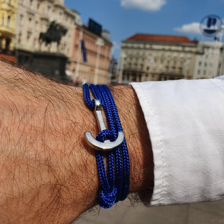 YACHT CLUB medium anchor bracelet electric blue