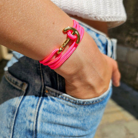 YACHT CLUB medium anchor bracelet neon pink