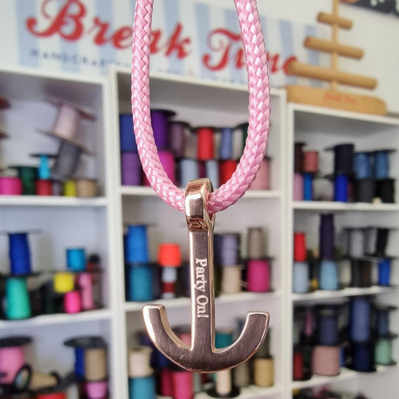 YACHT CLUB medium anchor bracelet pastel pink