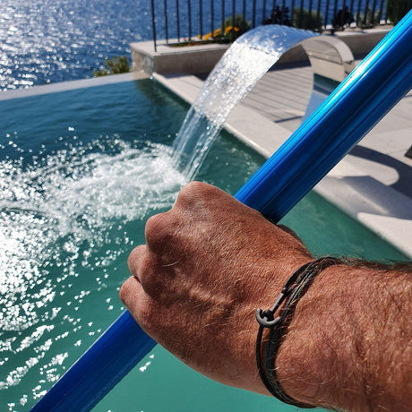 YACHT CLUB mini anchor bracelet black